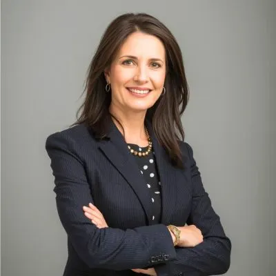 Sophia K. testimonial on how Md Momenul Islam improved conversion tracking and lead generation by 40%